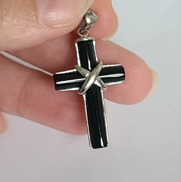 Vintage Boho Sterling Silver Black Onyx Handmade Carved Cross Pendant - Picture 6 of 9